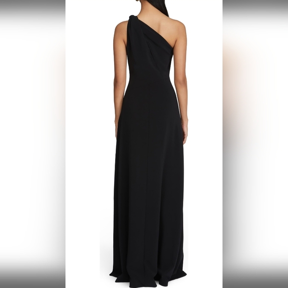 NEW HALSTON | $595 Navi One Shoulder Gown - Picture 4 of 10